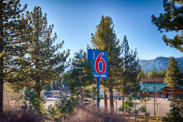 Motel 6 Mammoth Lakes image 7